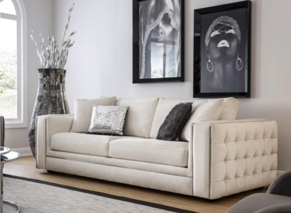 Классический диван Chesterfield на трое мест, бежевого цвета, роскошный диван.